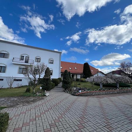 Colina Restaurant & Events Hotel Bistrita  Exterior photo