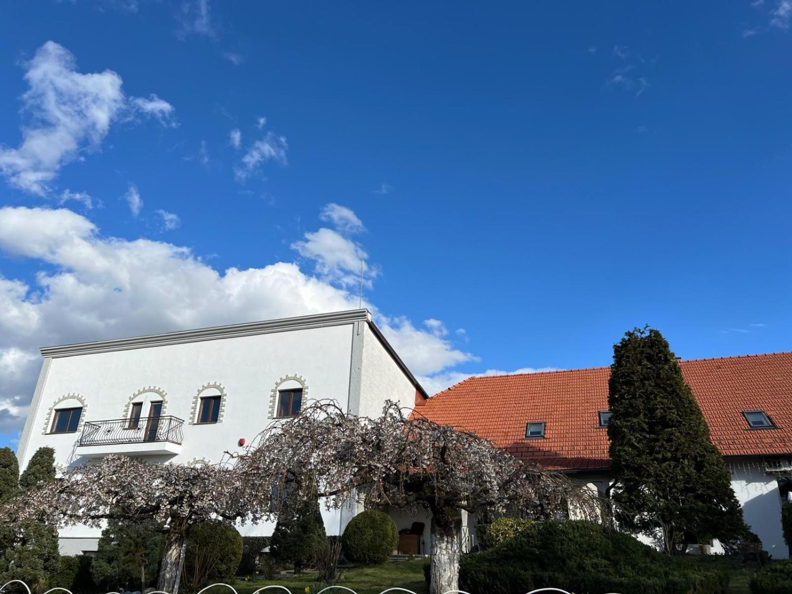 Colina Restaurant & Events Hotel Bistrita  Exterior photo