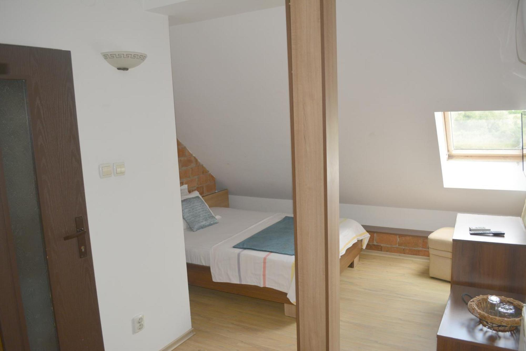 Colina Restaurant & Events Hotel Bistrita  Room photo