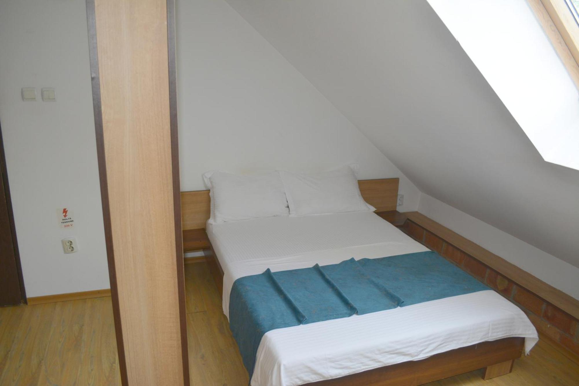 Colina Restaurant & Events Hotel Bistrita  Room photo