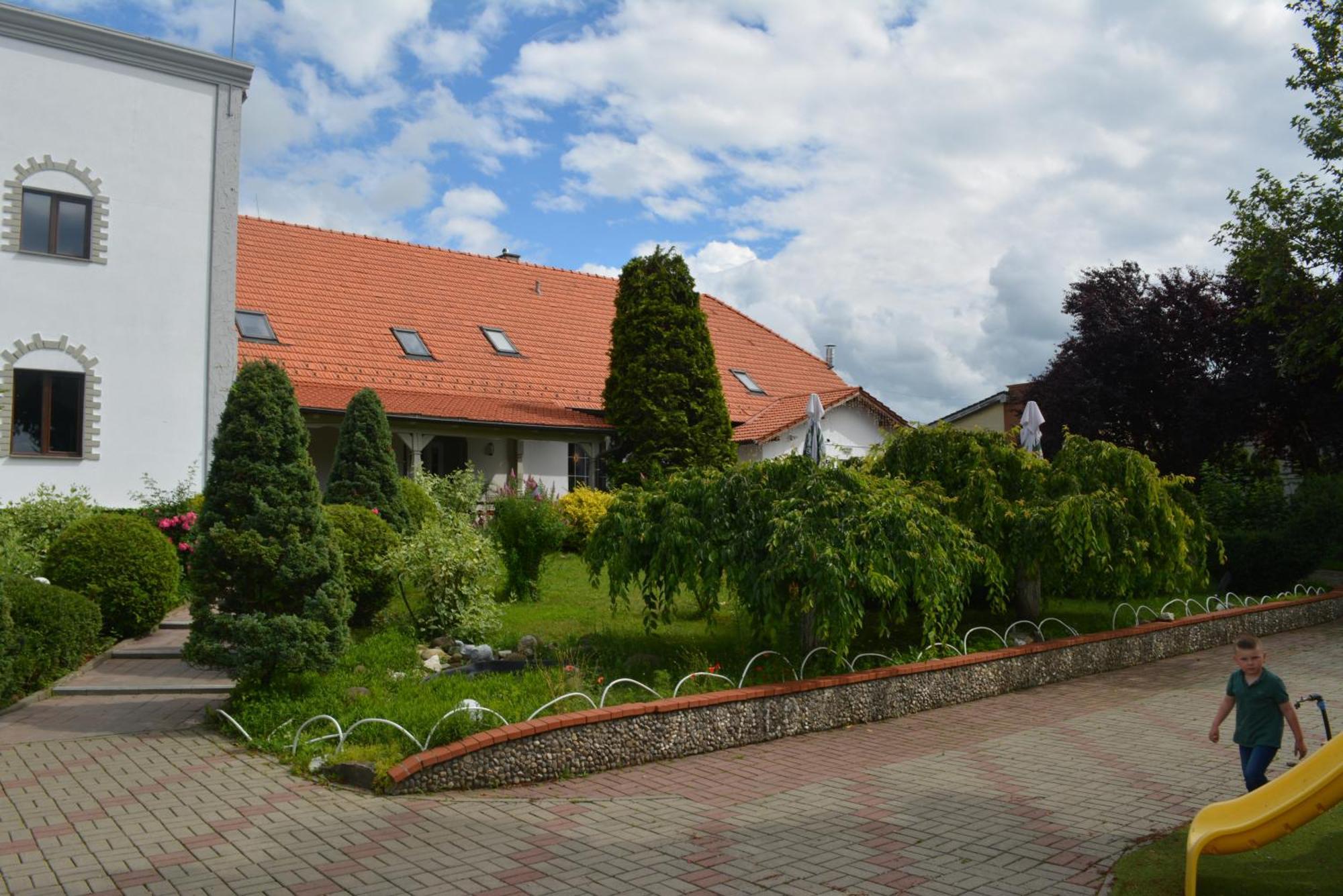 Colina Restaurant & Events Hotel Bistrita  Exterior photo